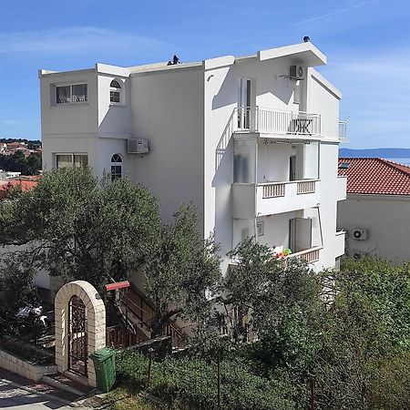 Apartment Topic Baška Voda Esterno foto