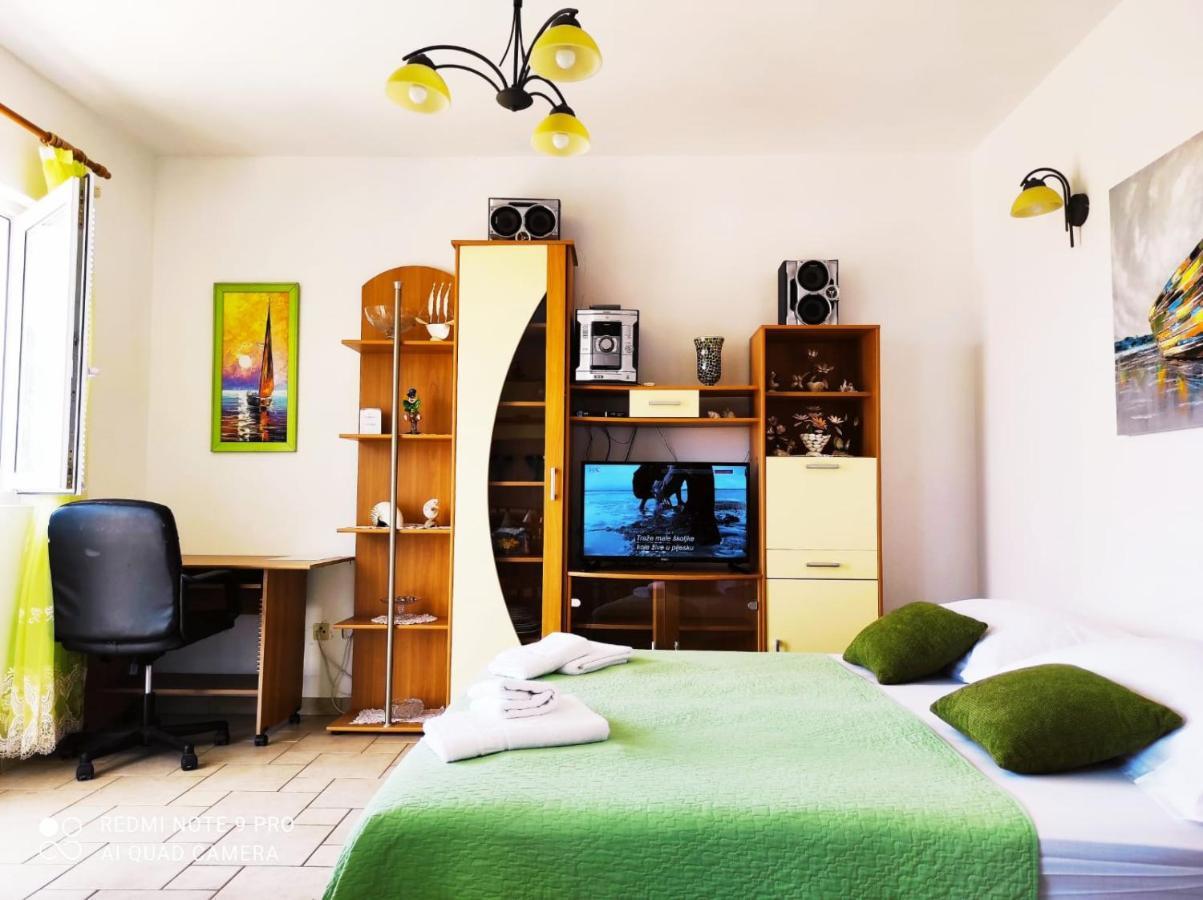 Apartment Topic Baška Voda Esterno foto