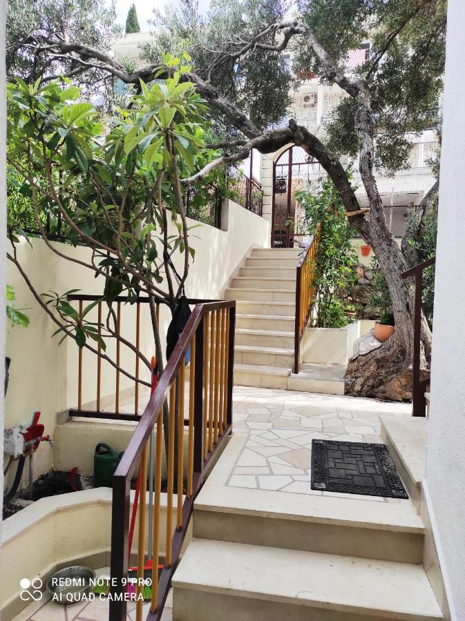 Apartment Topic Baška Voda Esterno foto
