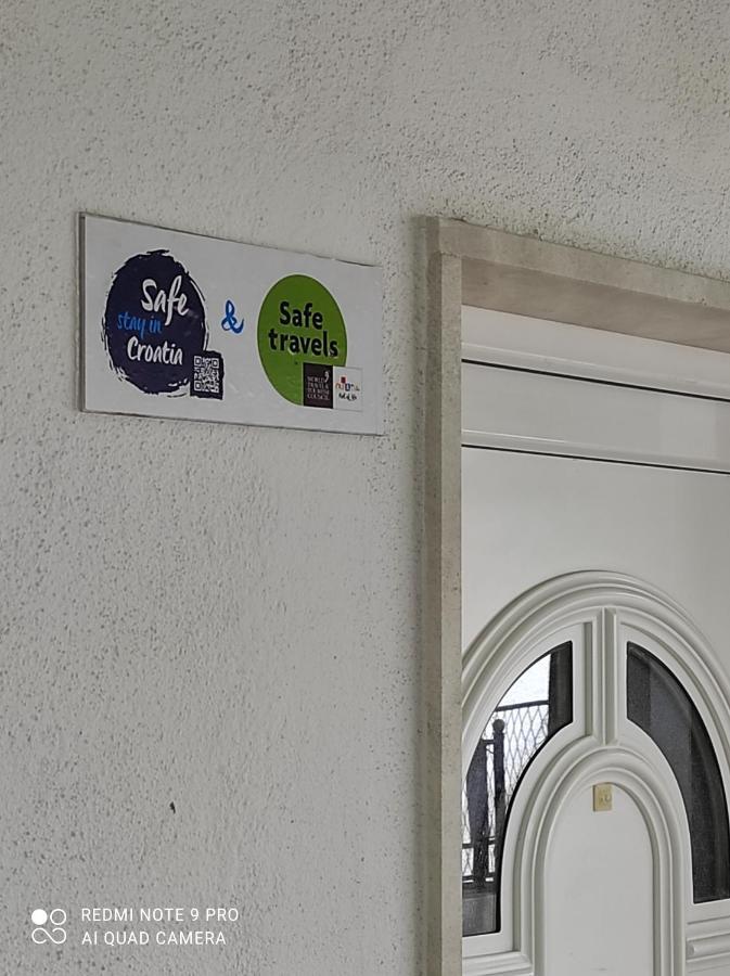 Apartment Topic Baška Voda Esterno foto
