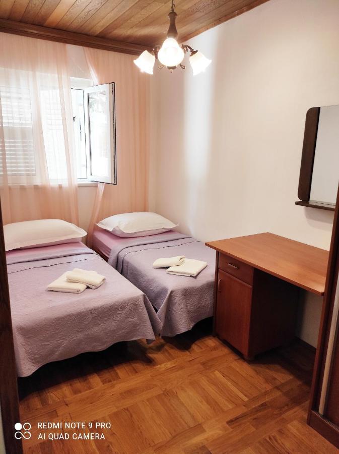 Apartment Topic Baška Voda Esterno foto